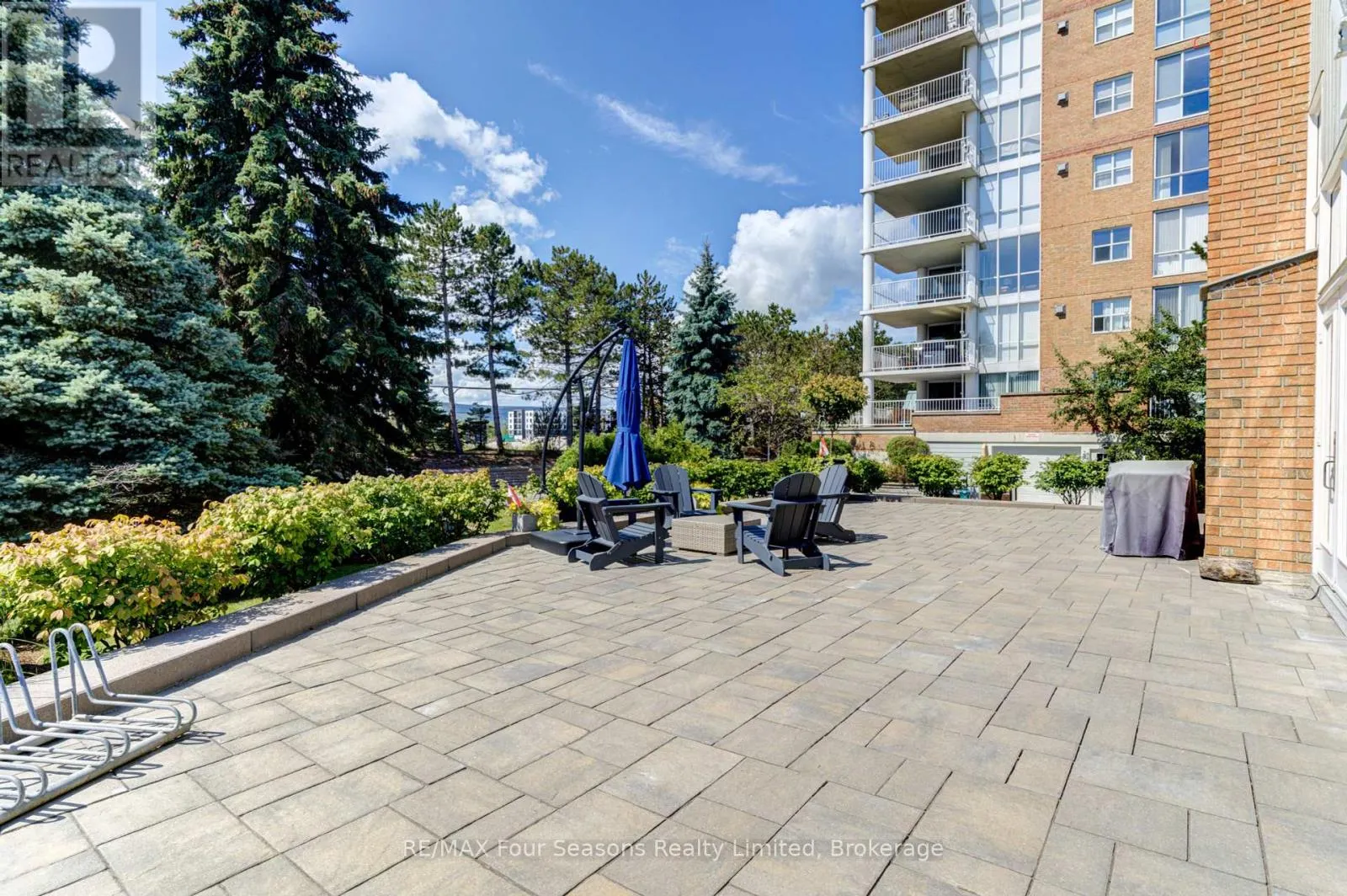 501 - 24 RAMBLINGS WAY, #501