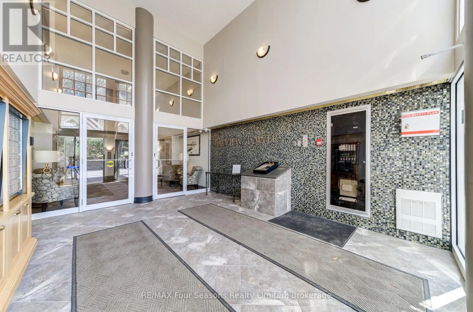 501 - 24 RAMBLINGS WAY, #501