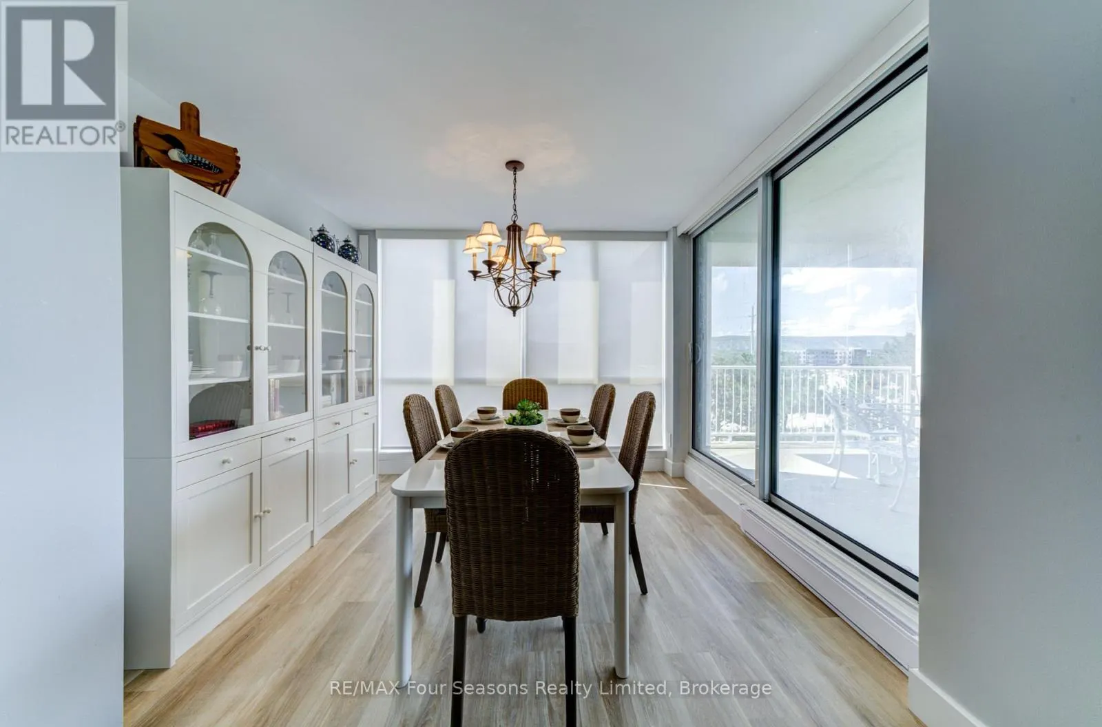 501 - 24 RAMBLINGS WAY, #501