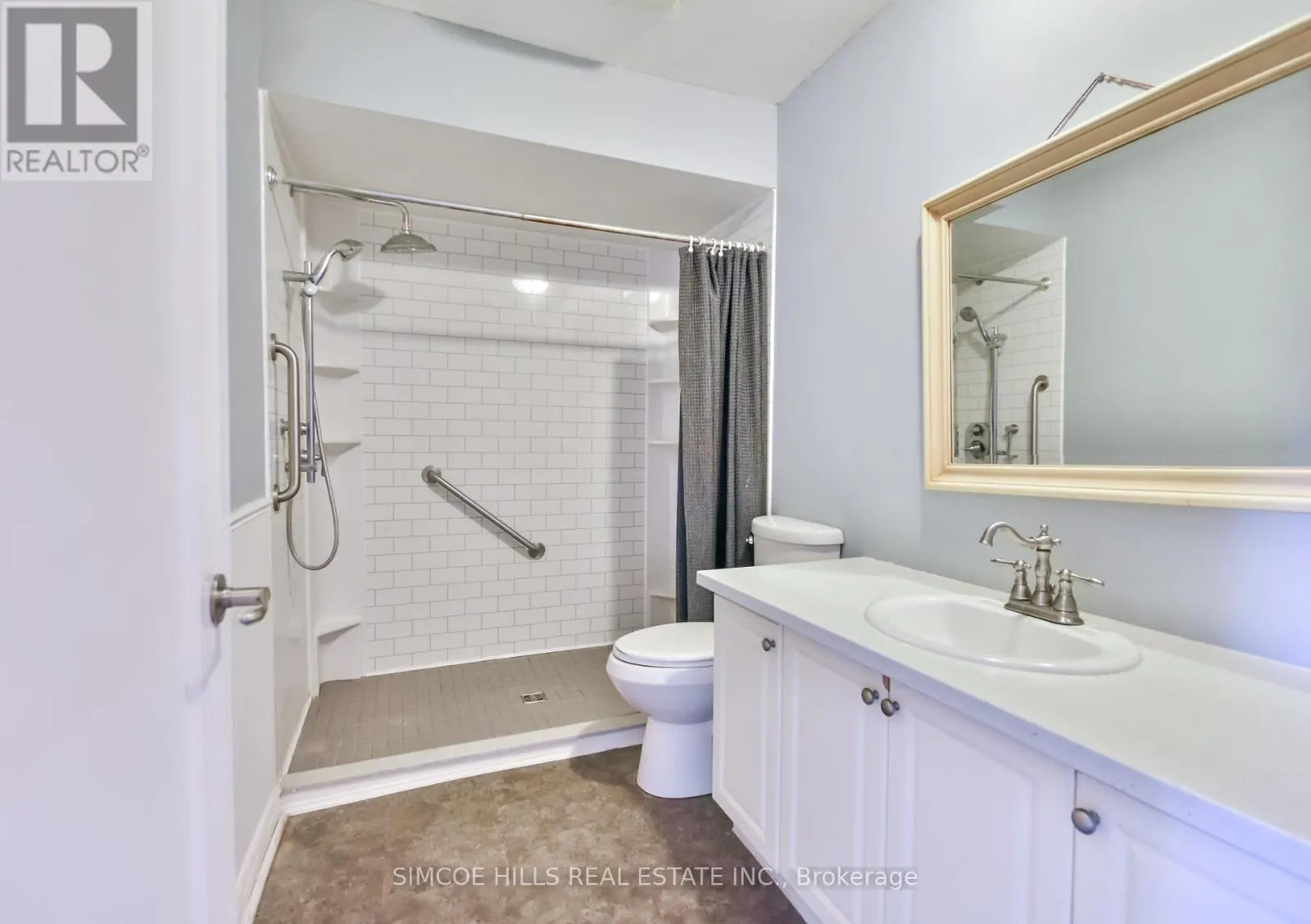 256 HICKLING TRAIL