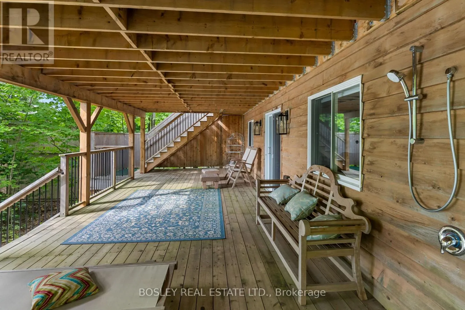 COTTAGE - 152 FARLAIN LAKE ROAD E