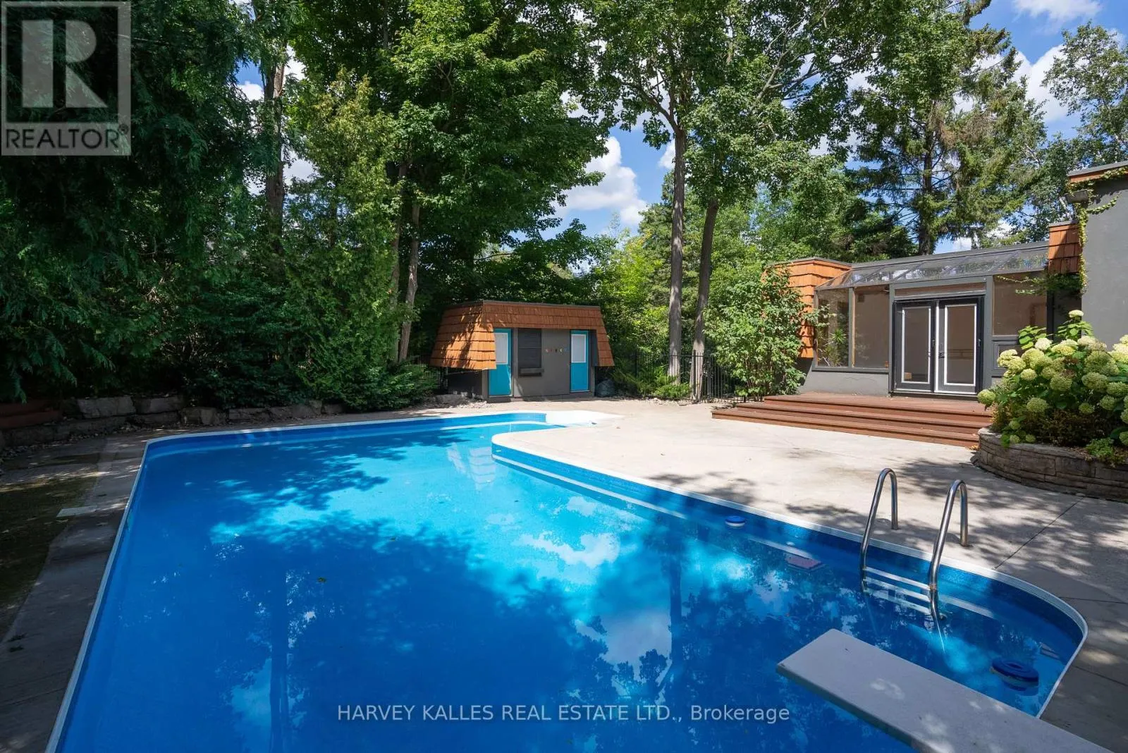 23 ROYAL OAK DRIVE