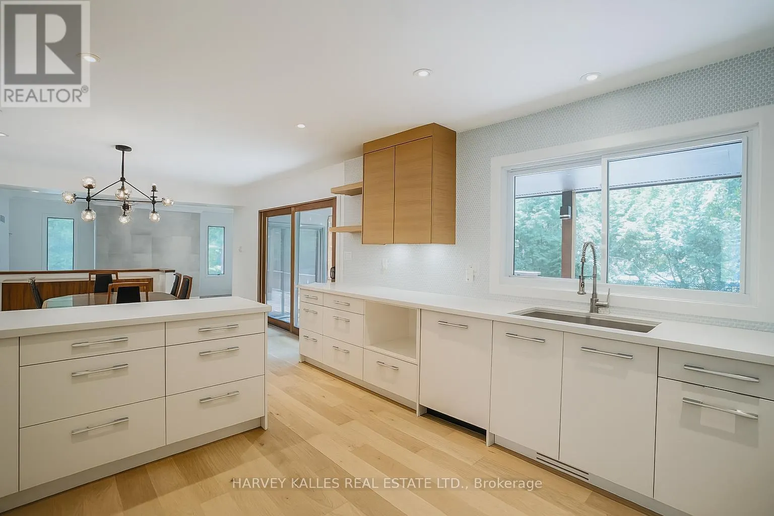 23 ROYAL OAK DRIVE