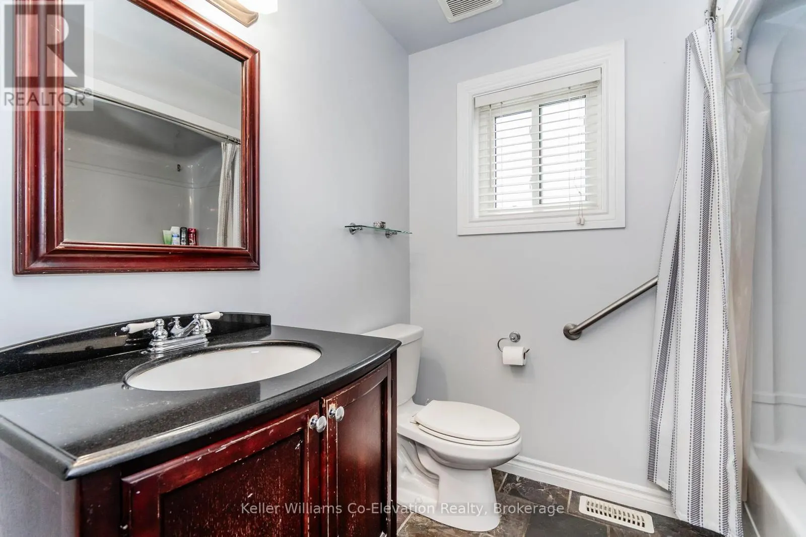 1 BONAVENTURE PLACE