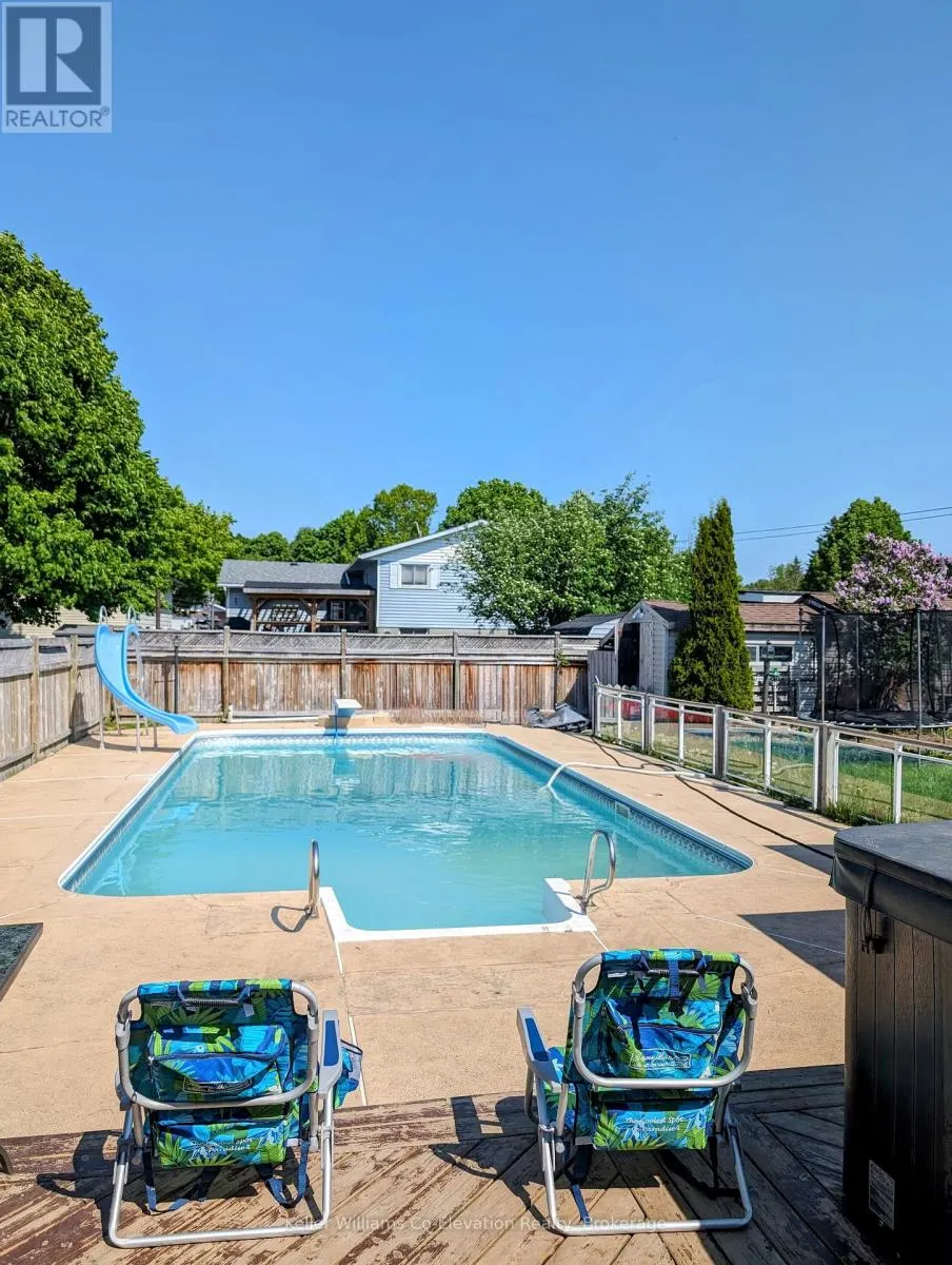 1 BONAVENTURE PLACE