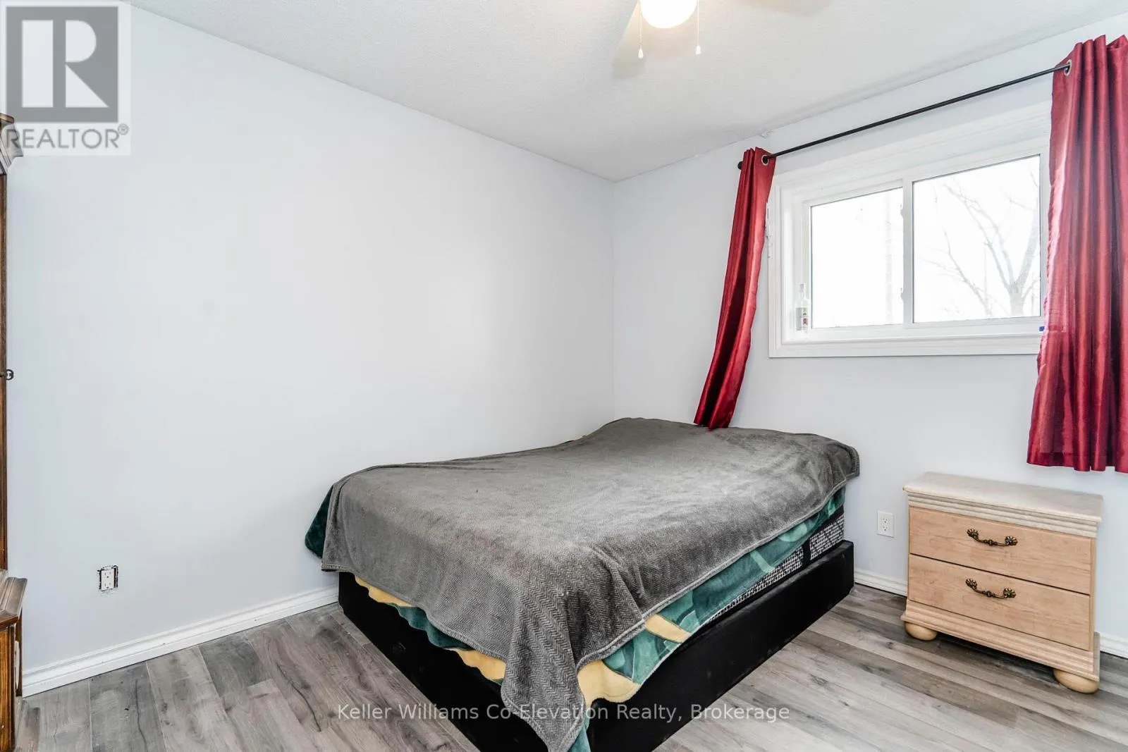 1 BONAVENTURE PLACE