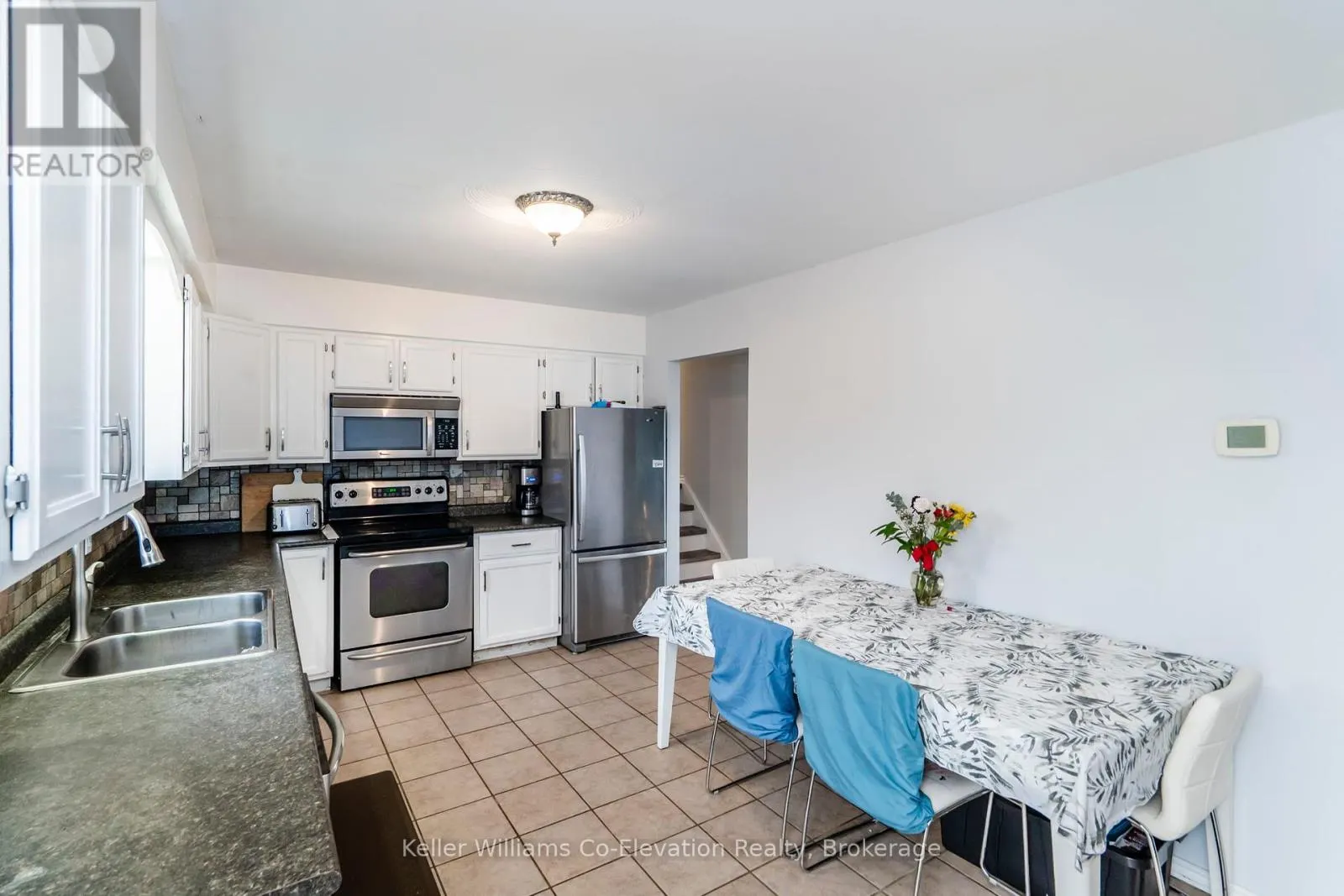 1 BONAVENTURE PLACE