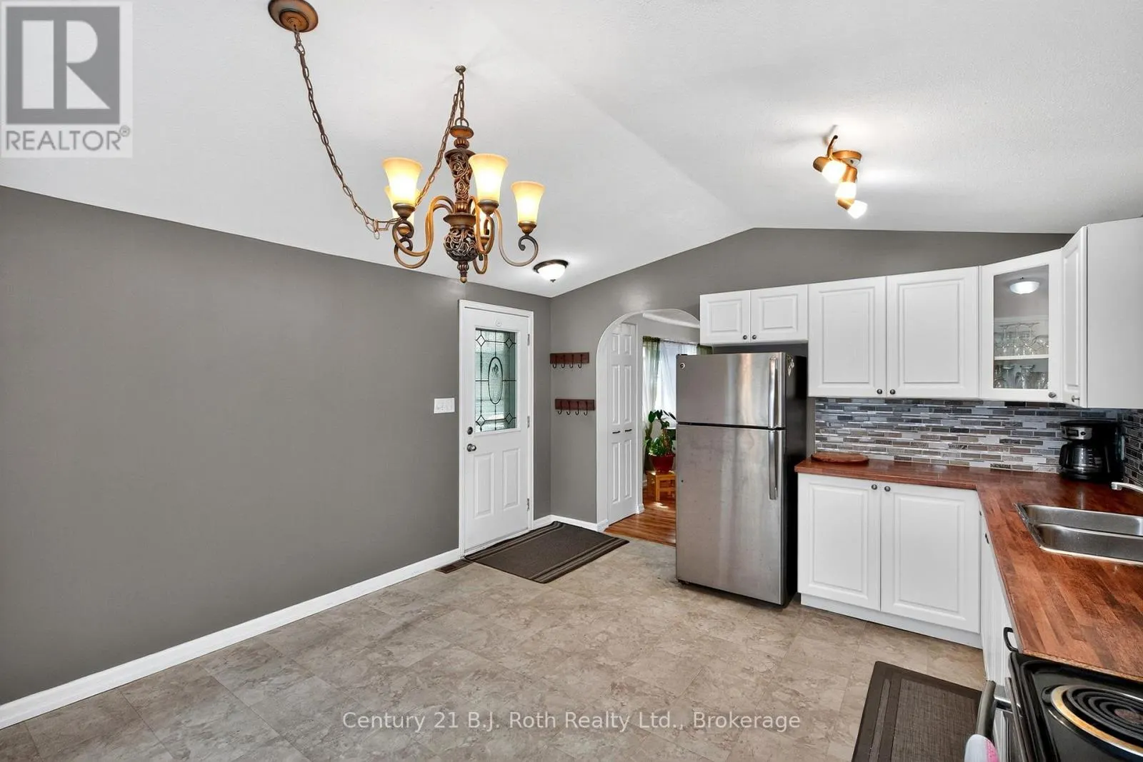 49 - 5263 ELLIOTT SIDE ROAD, #49