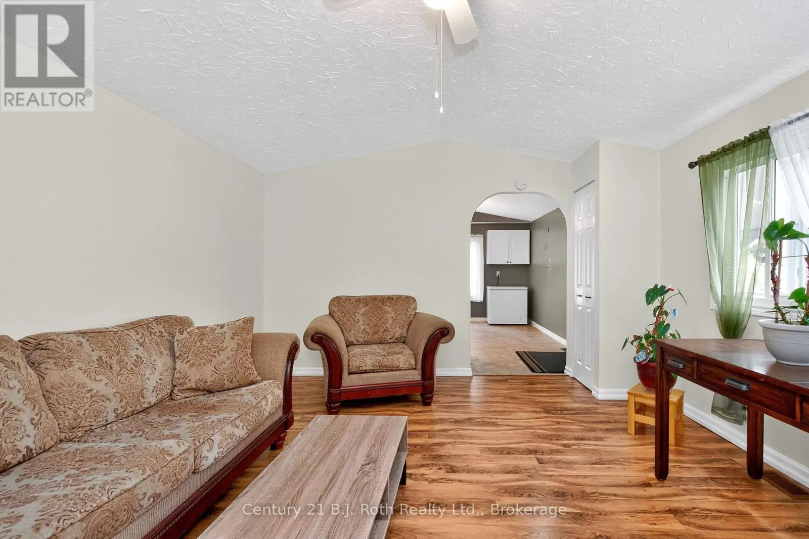 49 - 5263 ELLIOTT SIDE ROAD, #49