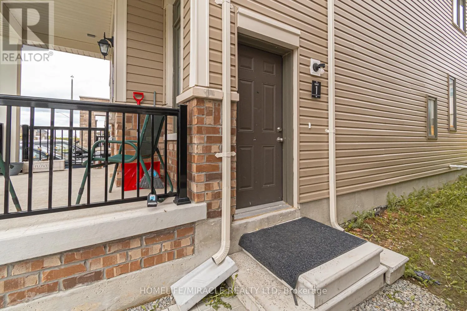 35 BANNISTER ROAD
