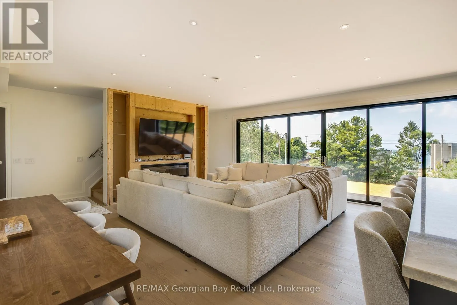 23 TREW AVENUE