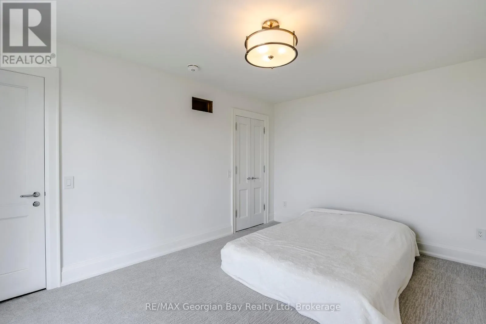 23 TREW AVENUE