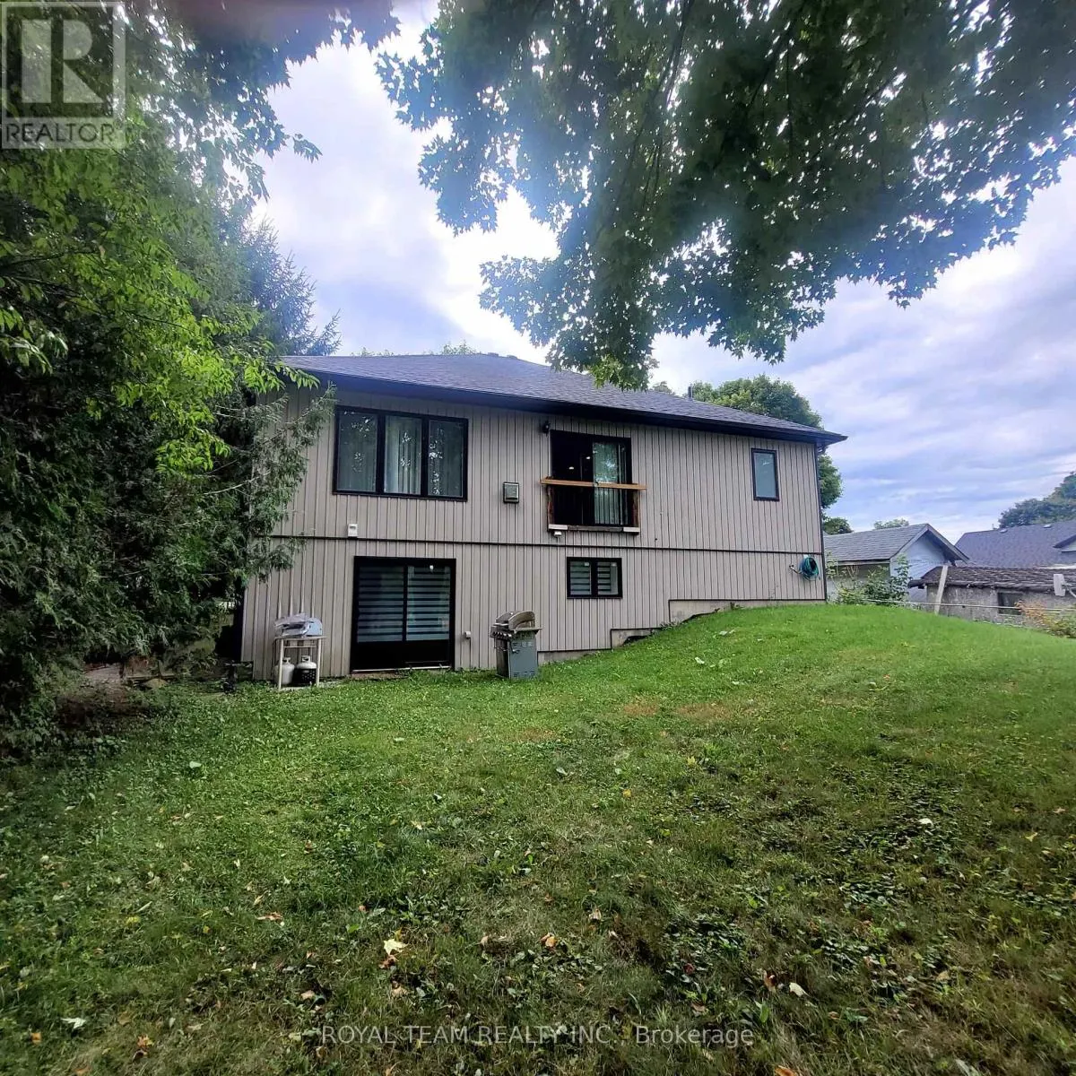 1021 BANNISTER STREET