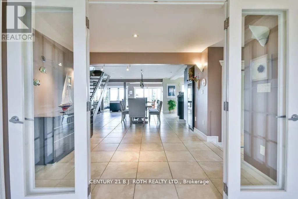 73 LAKESHORE ROAD W