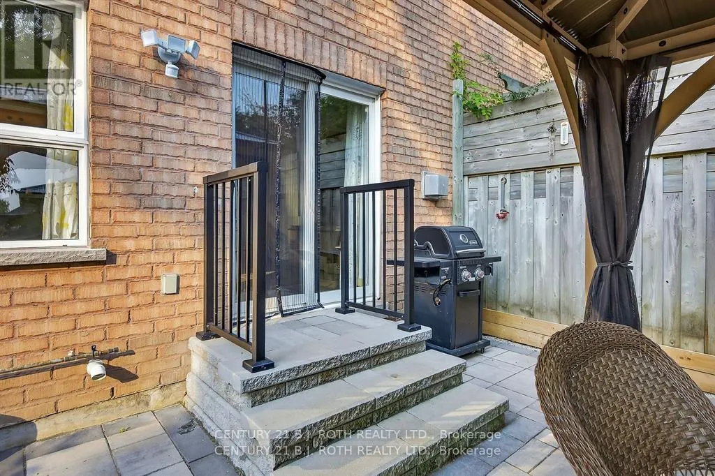 80 BRUCE CRESCENT