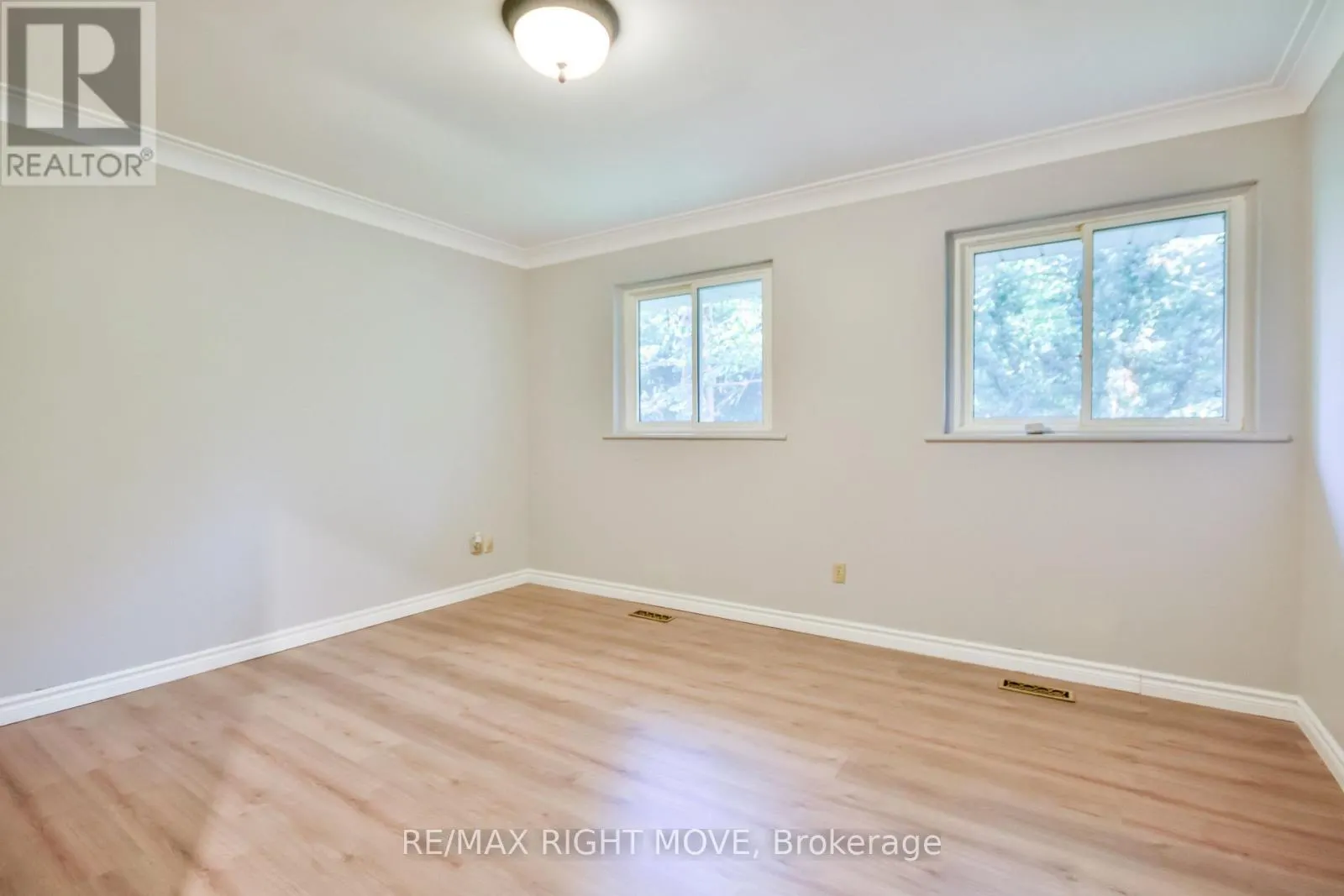1781 MT. ST. LOUIS ROAD E