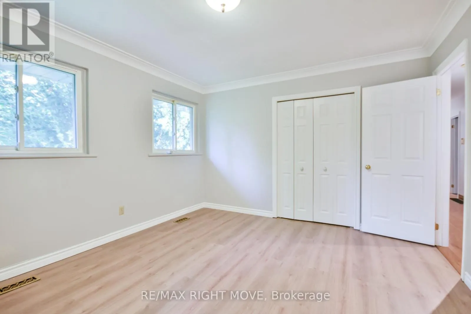 1781 MT. ST. LOUIS ROAD E