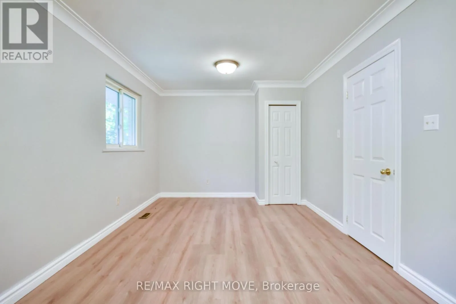 1781 MT. ST. LOUIS ROAD E