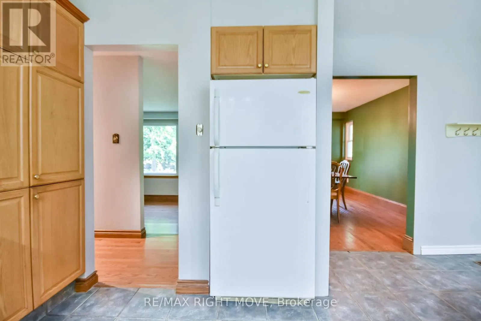 1781 MT. ST. LOUIS ROAD E