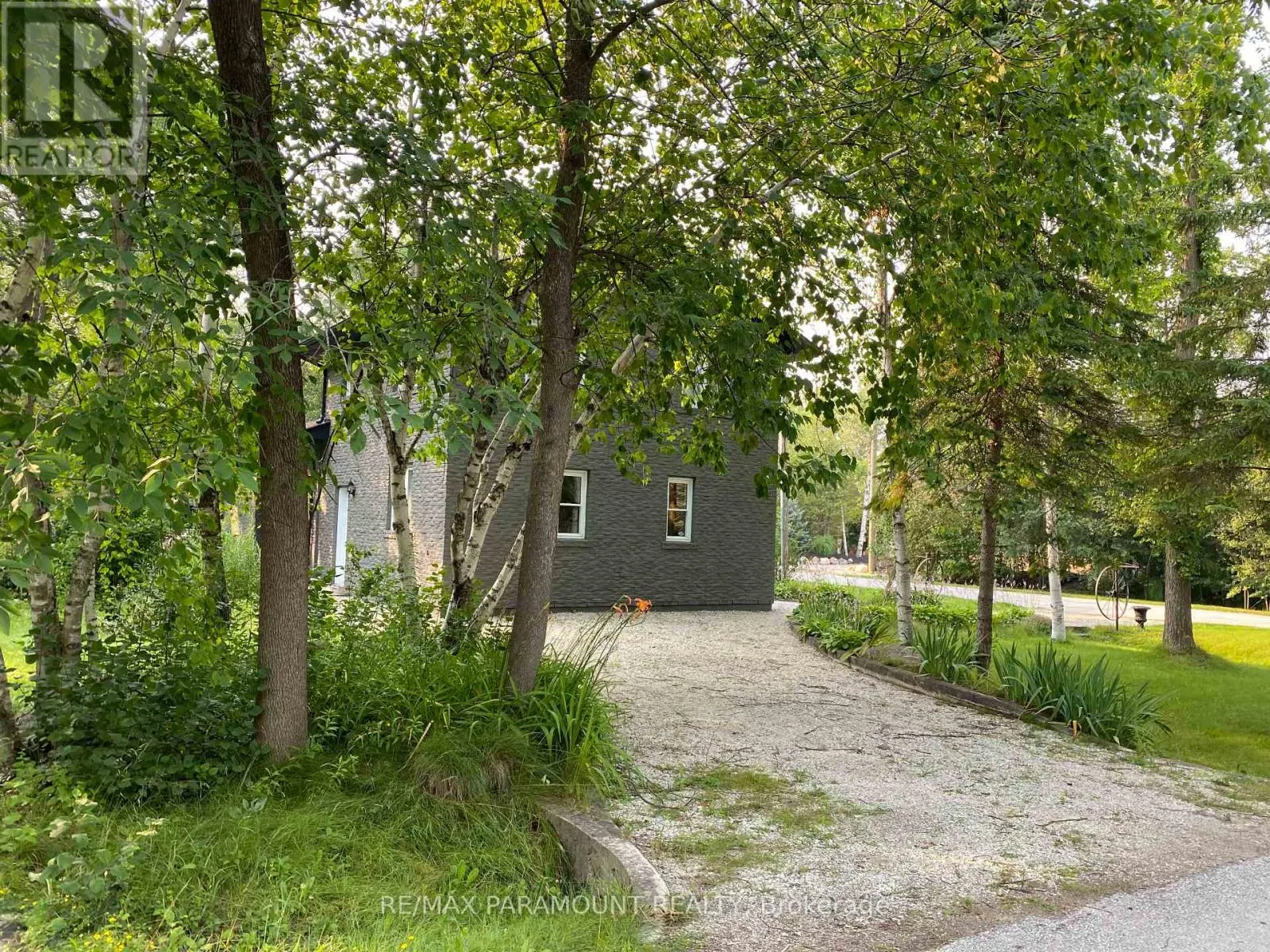 46 GLEN ROAD