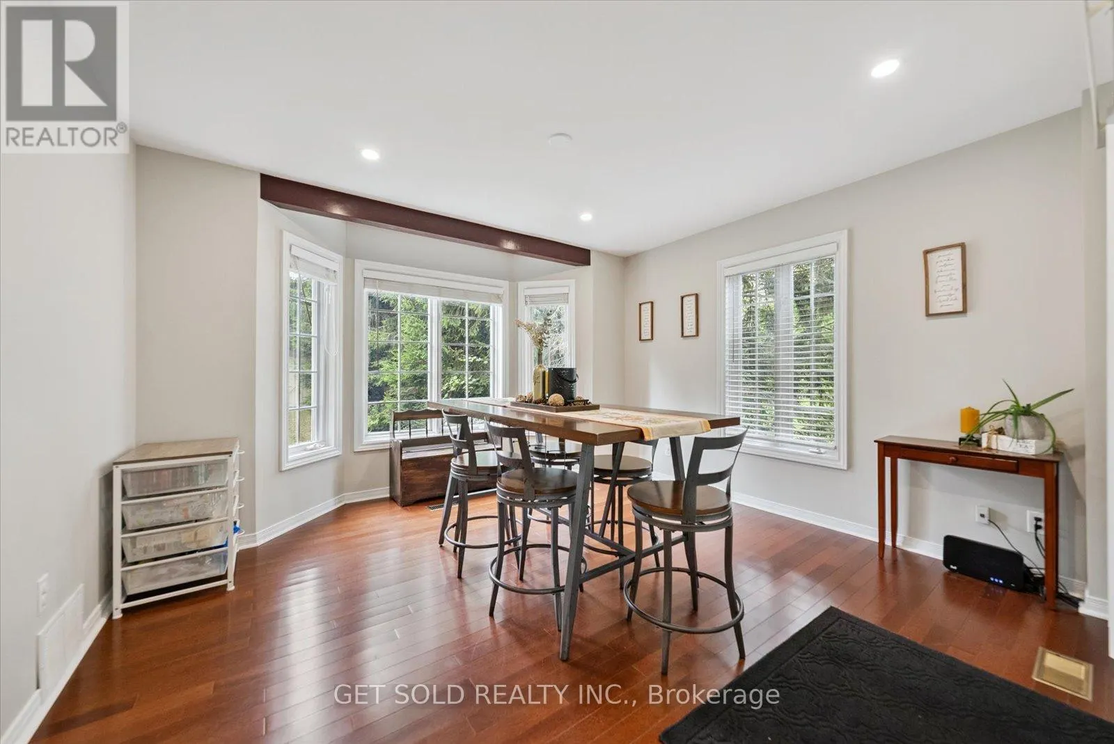 77 SIMCOE ROAD
