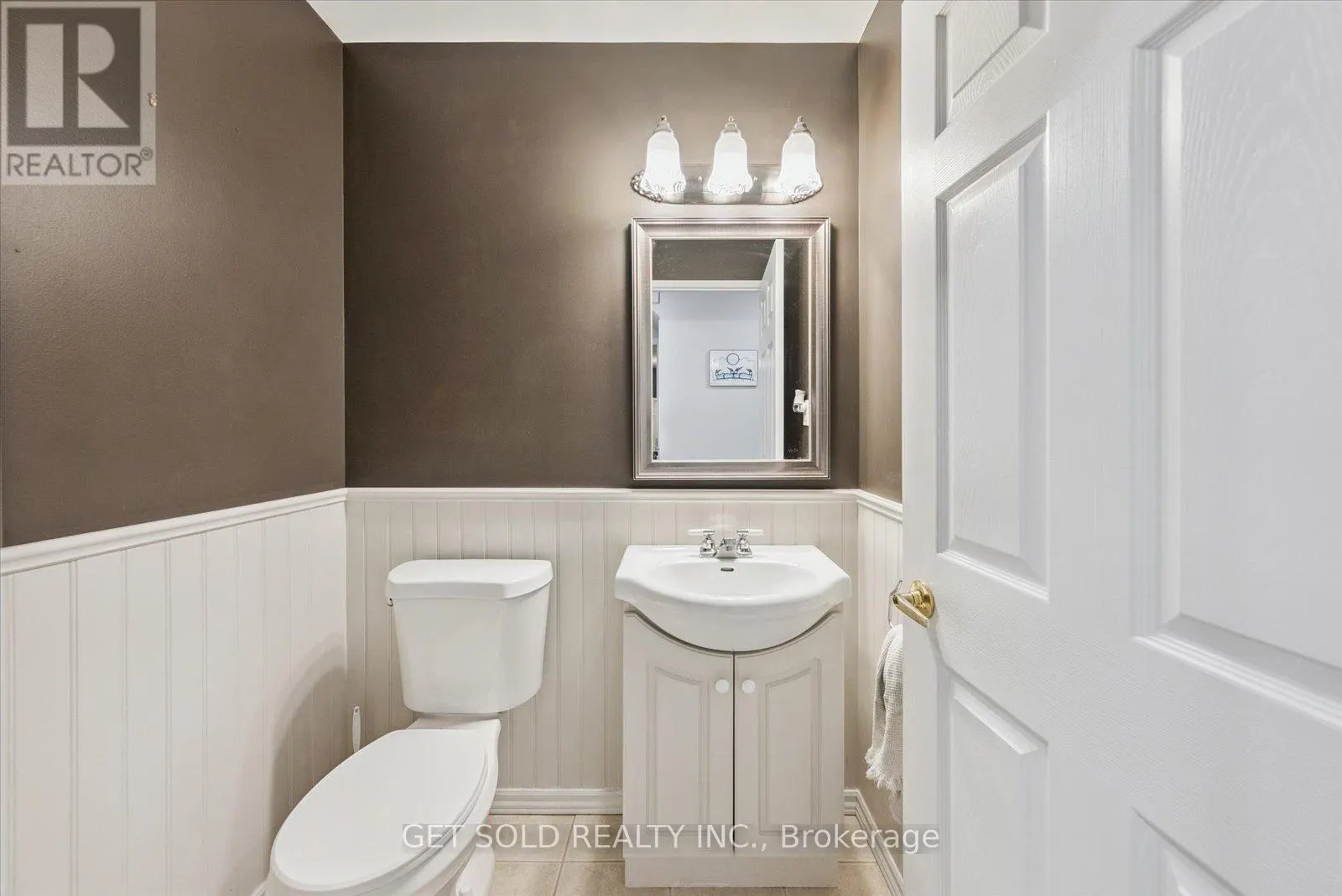 77 SIMCOE ROAD