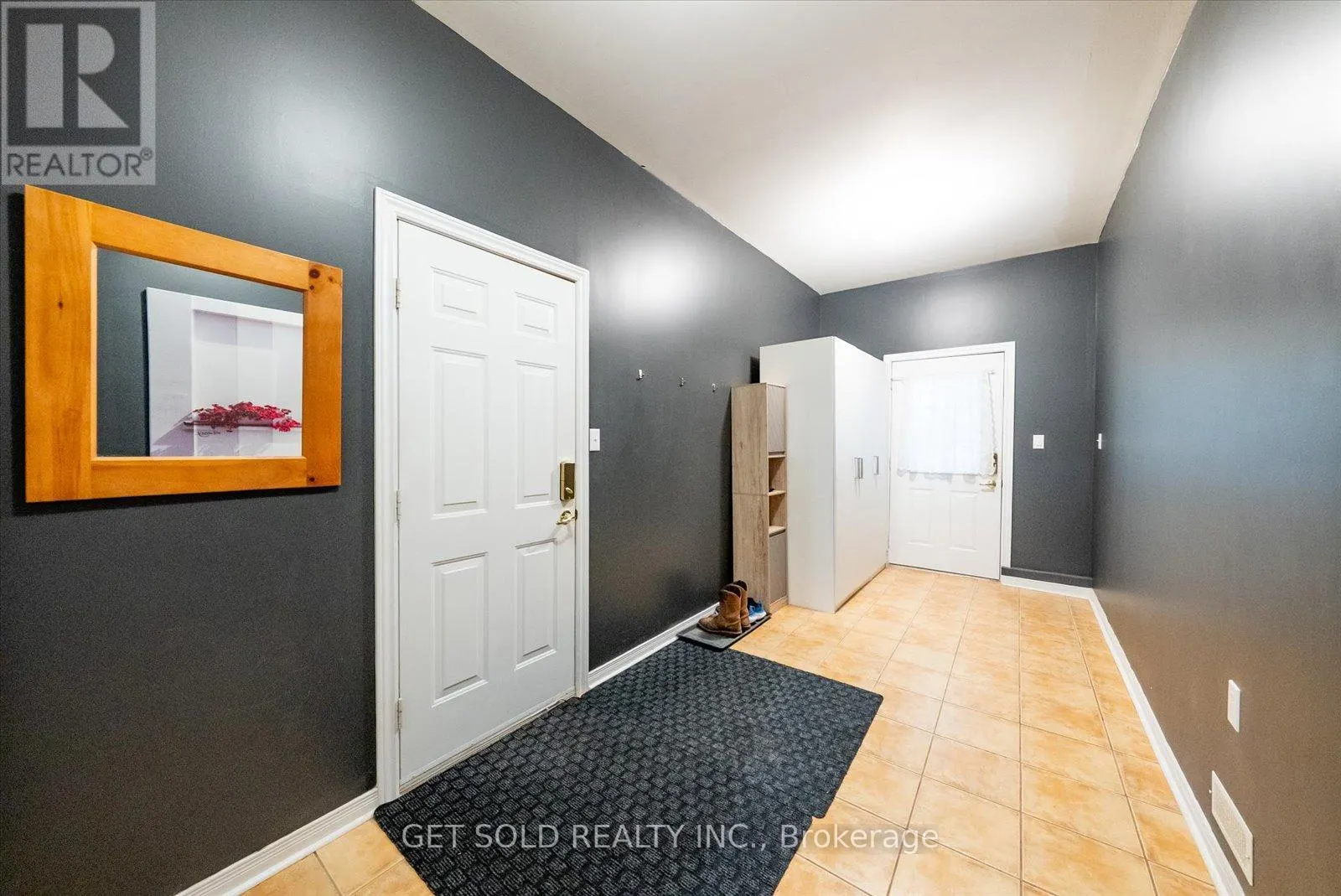 77 SIMCOE ROAD
