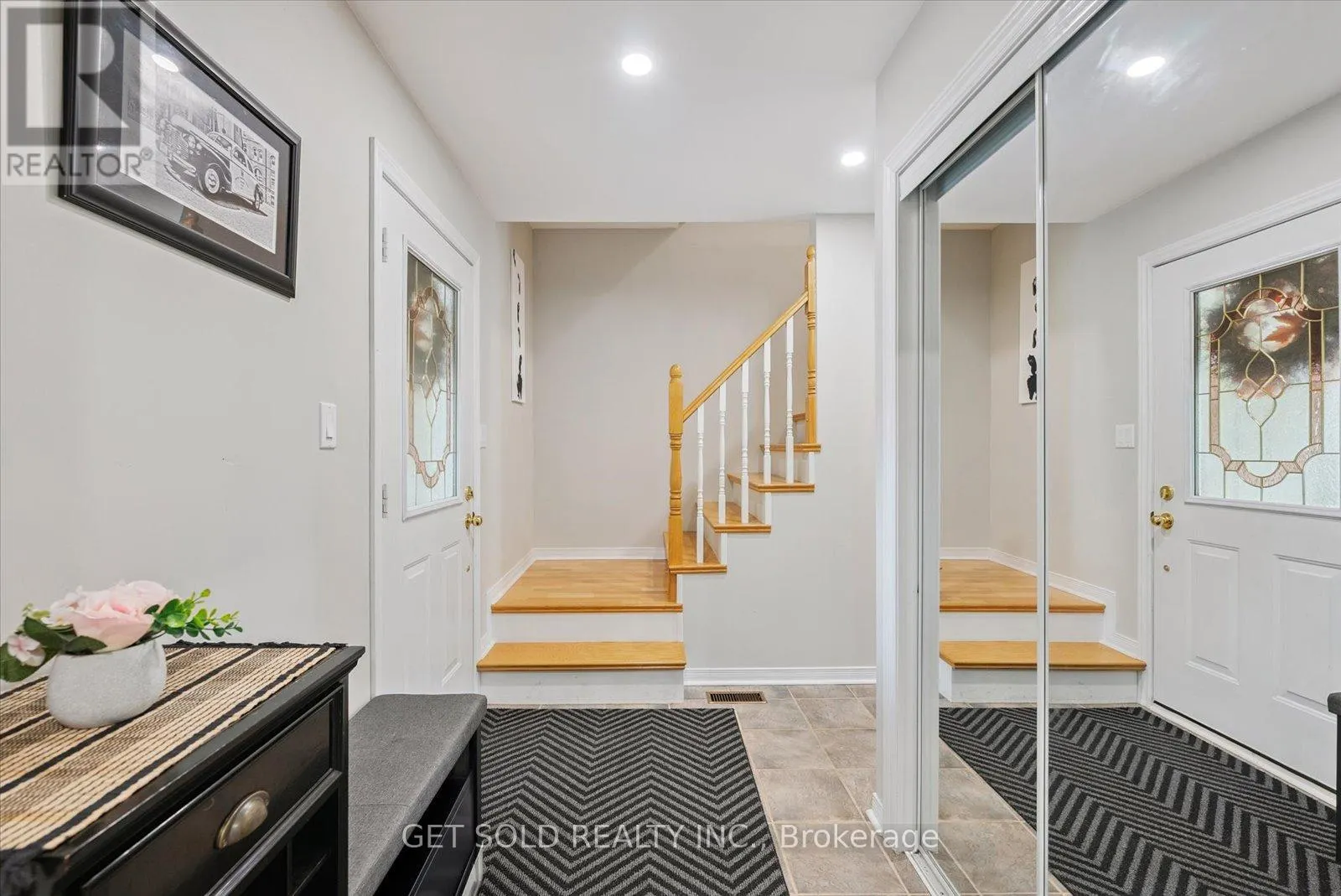 77 SIMCOE ROAD
