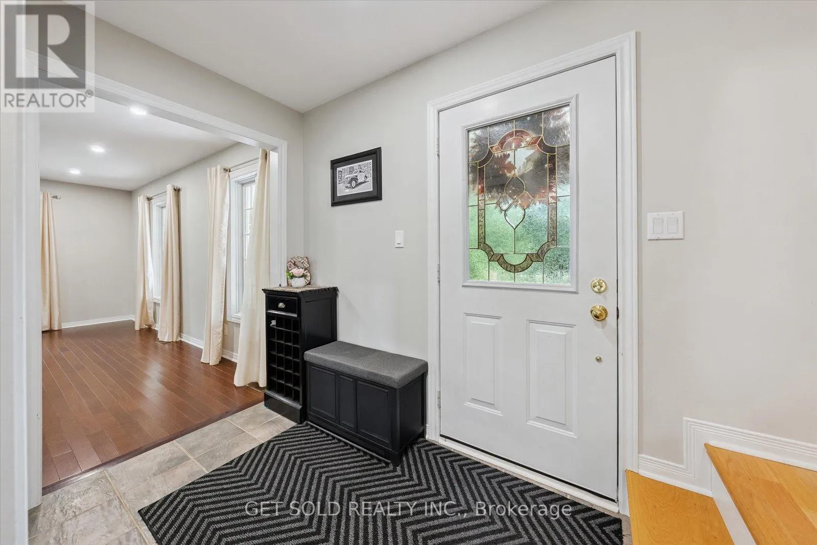 77 SIMCOE ROAD
