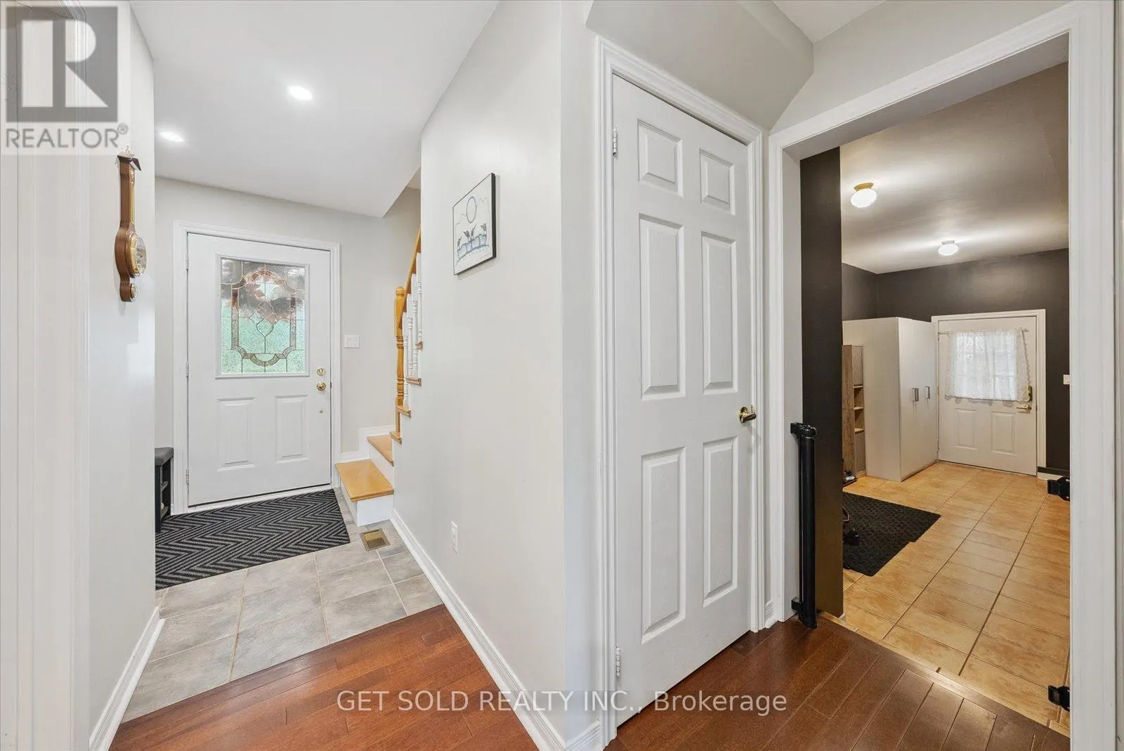 77 SIMCOE ROAD