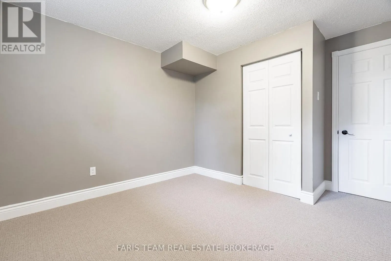 17 RADENHURST CRESCENT
