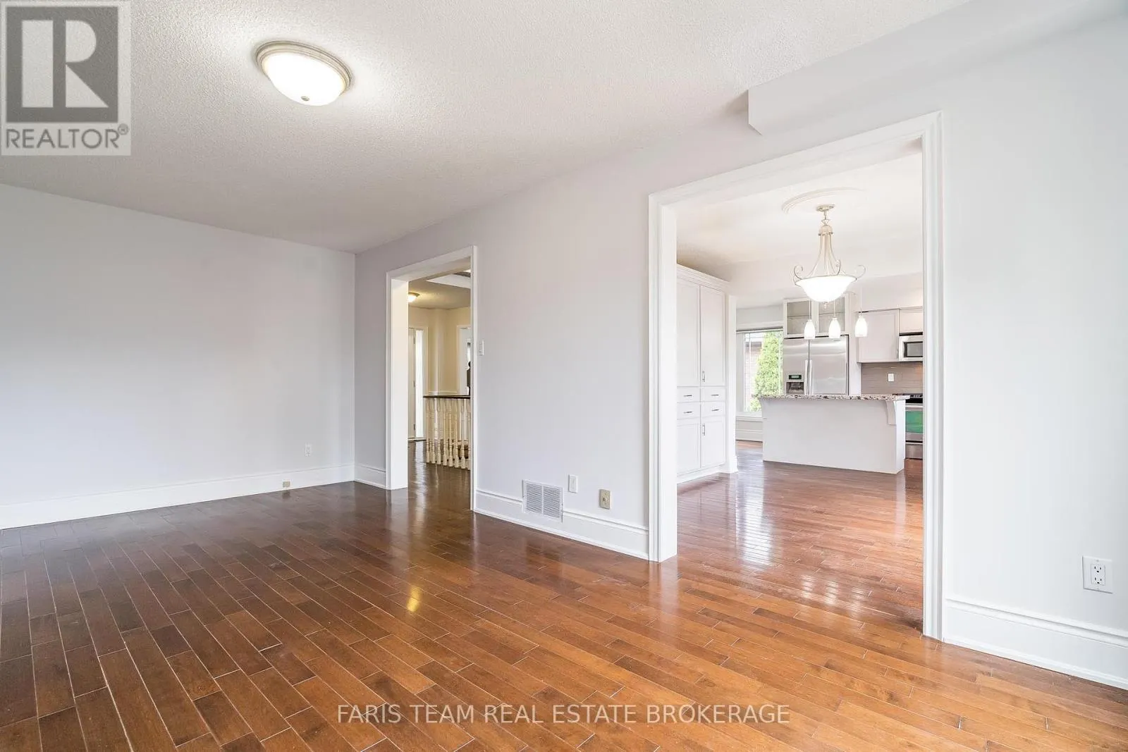 17 RADENHURST CRESCENT