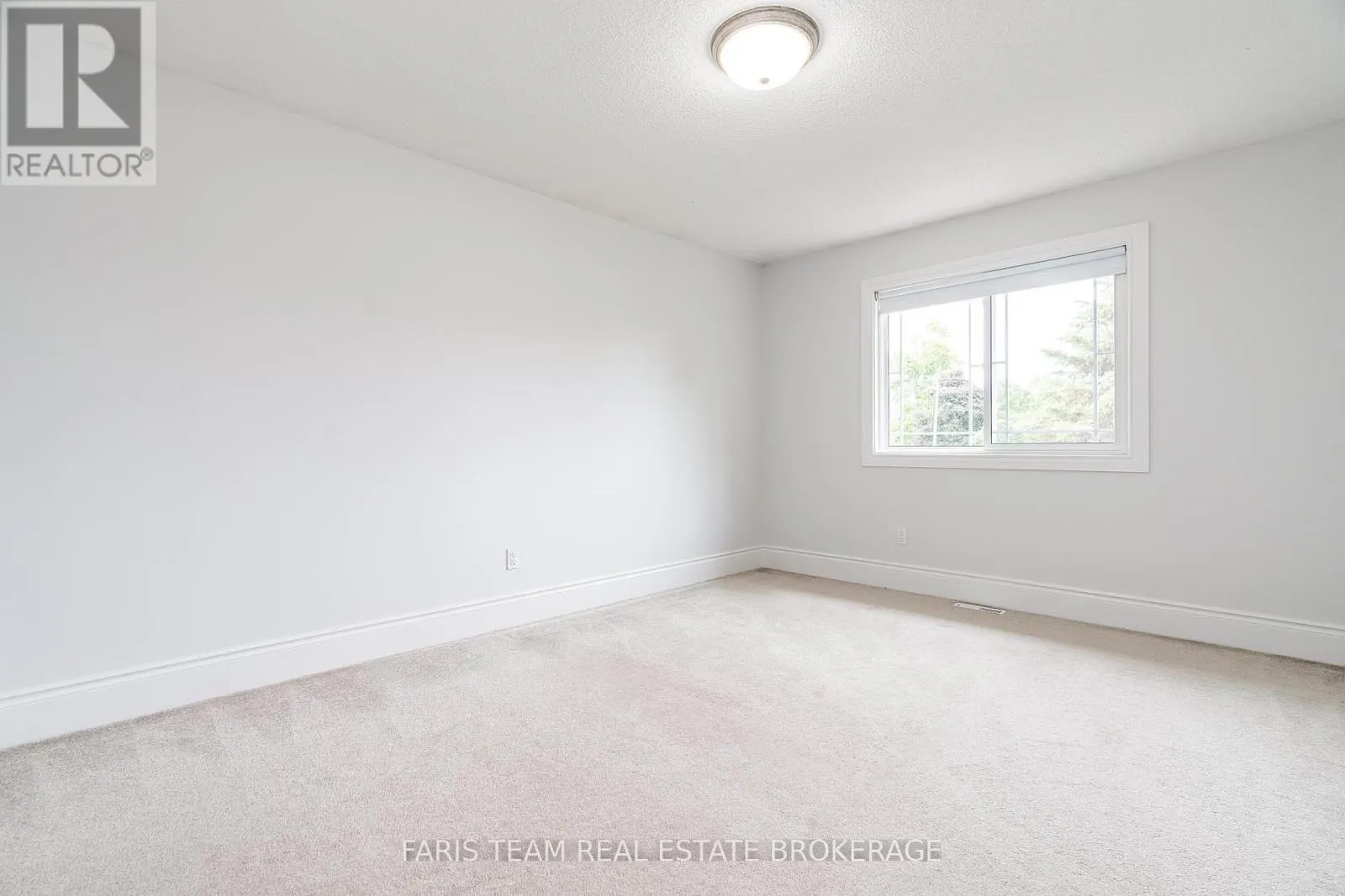 17 RADENHURST CRESCENT