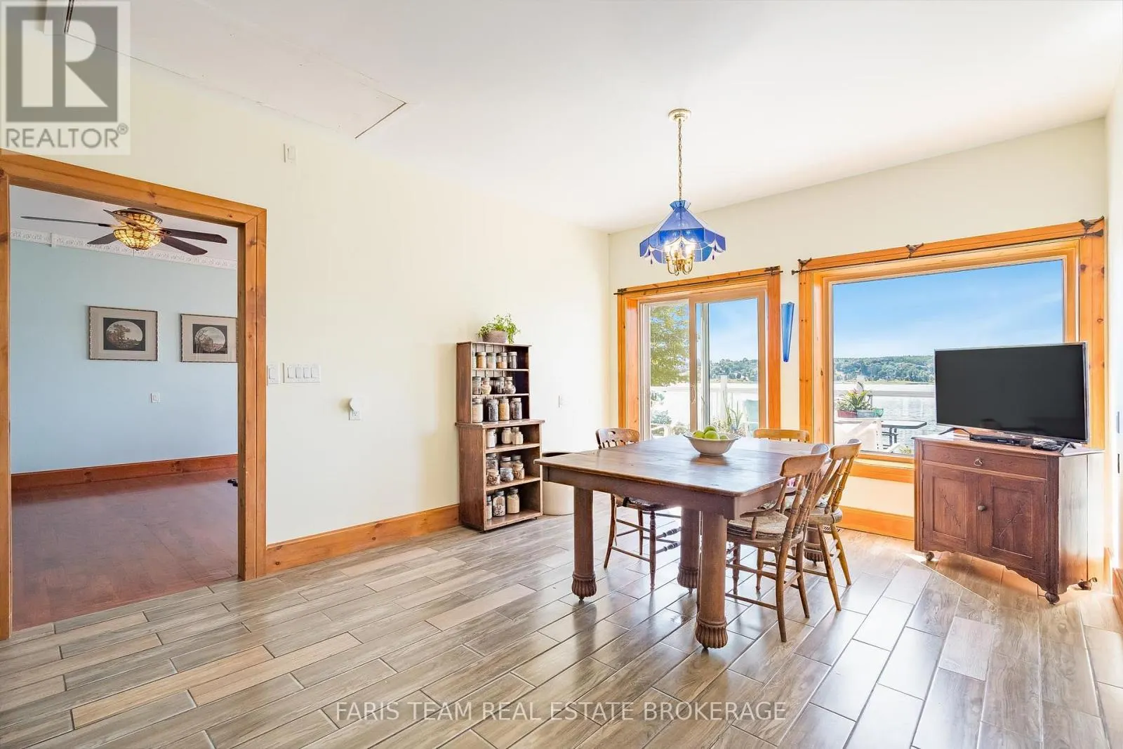 243 CHAMPLAIN ROAD