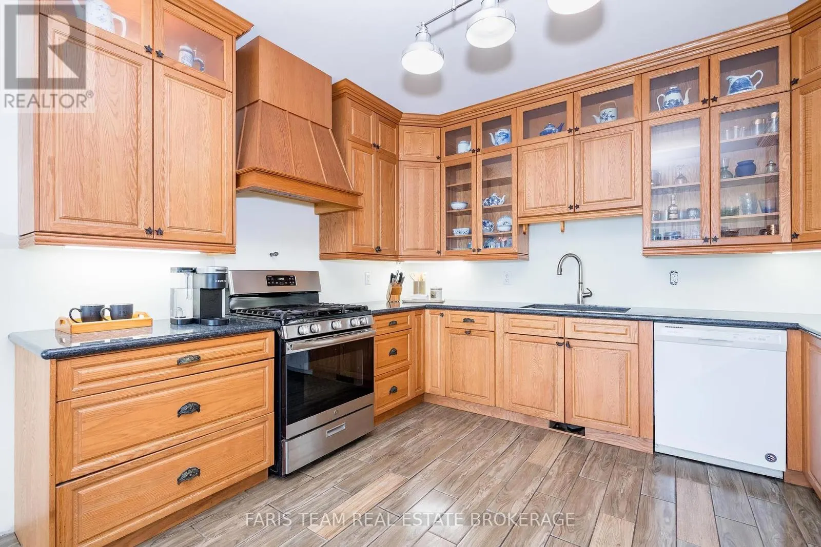 243 CHAMPLAIN ROAD
