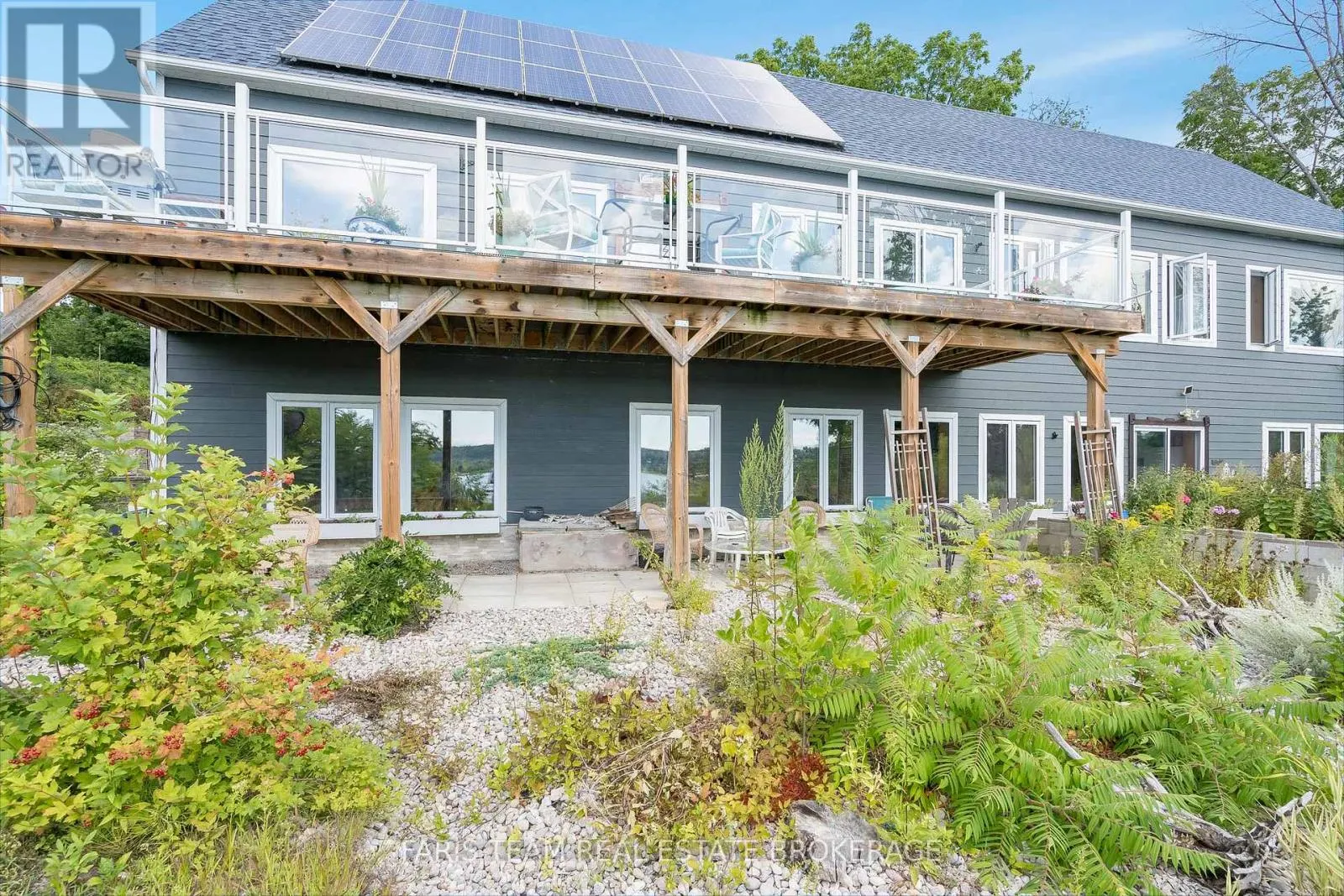 243 CHAMPLAIN ROAD