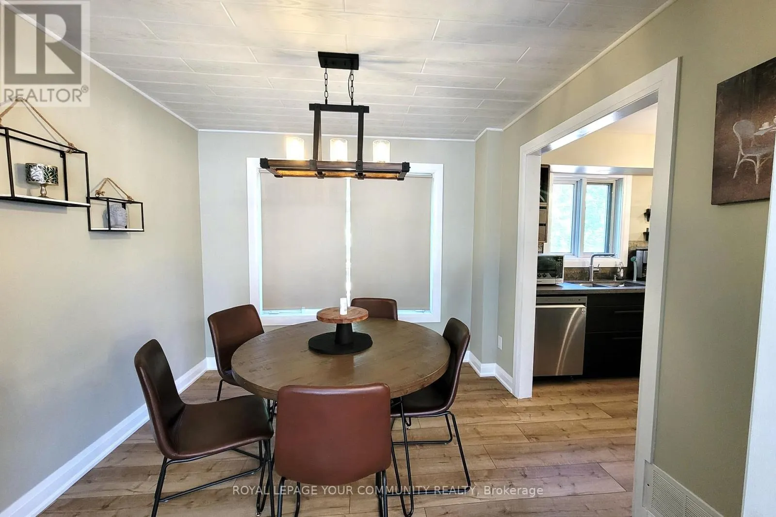 1138 SIESTA DRIVE