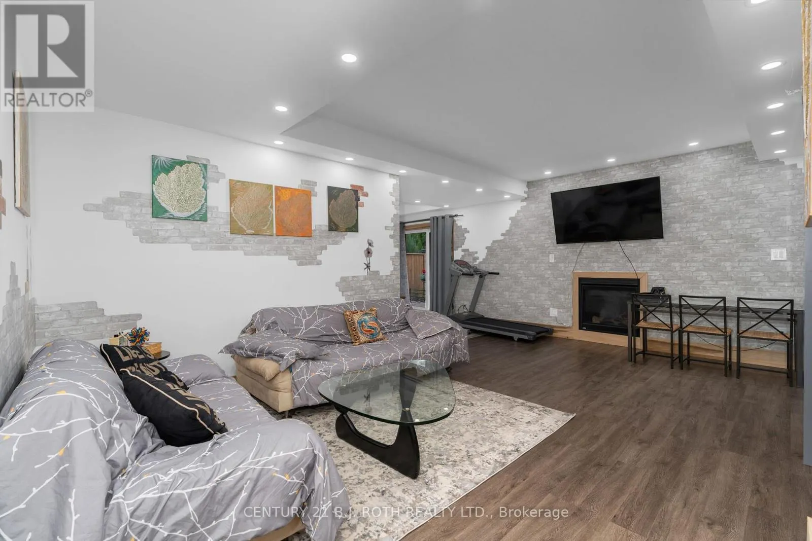 107 ALLEGRA DRIVE