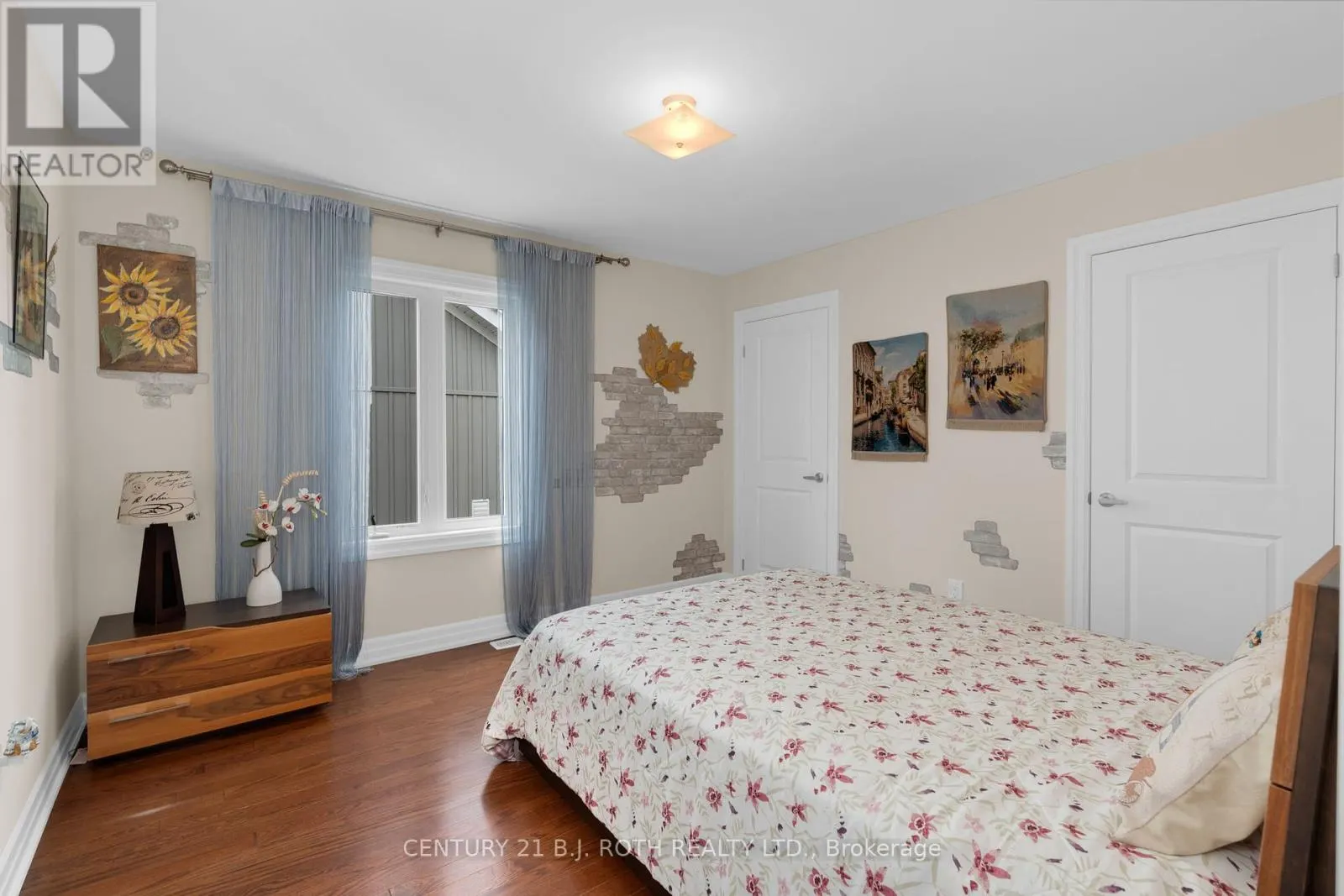 107 ALLEGRA DRIVE