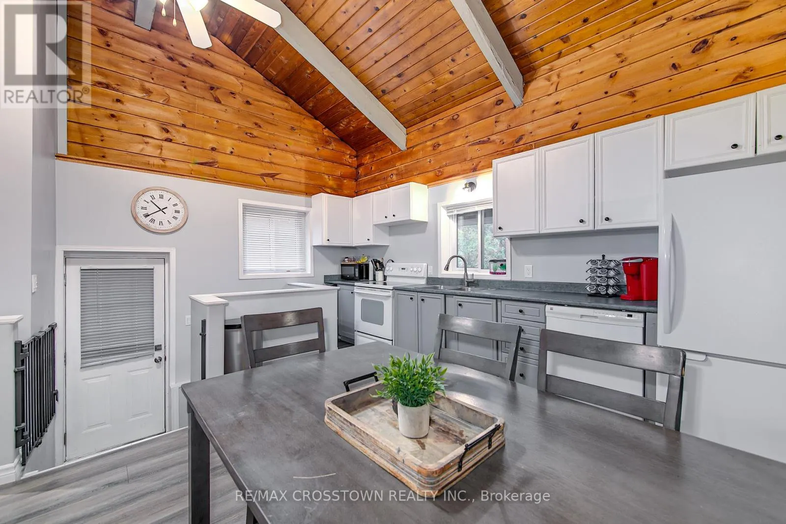 70 KNOX ROAD W