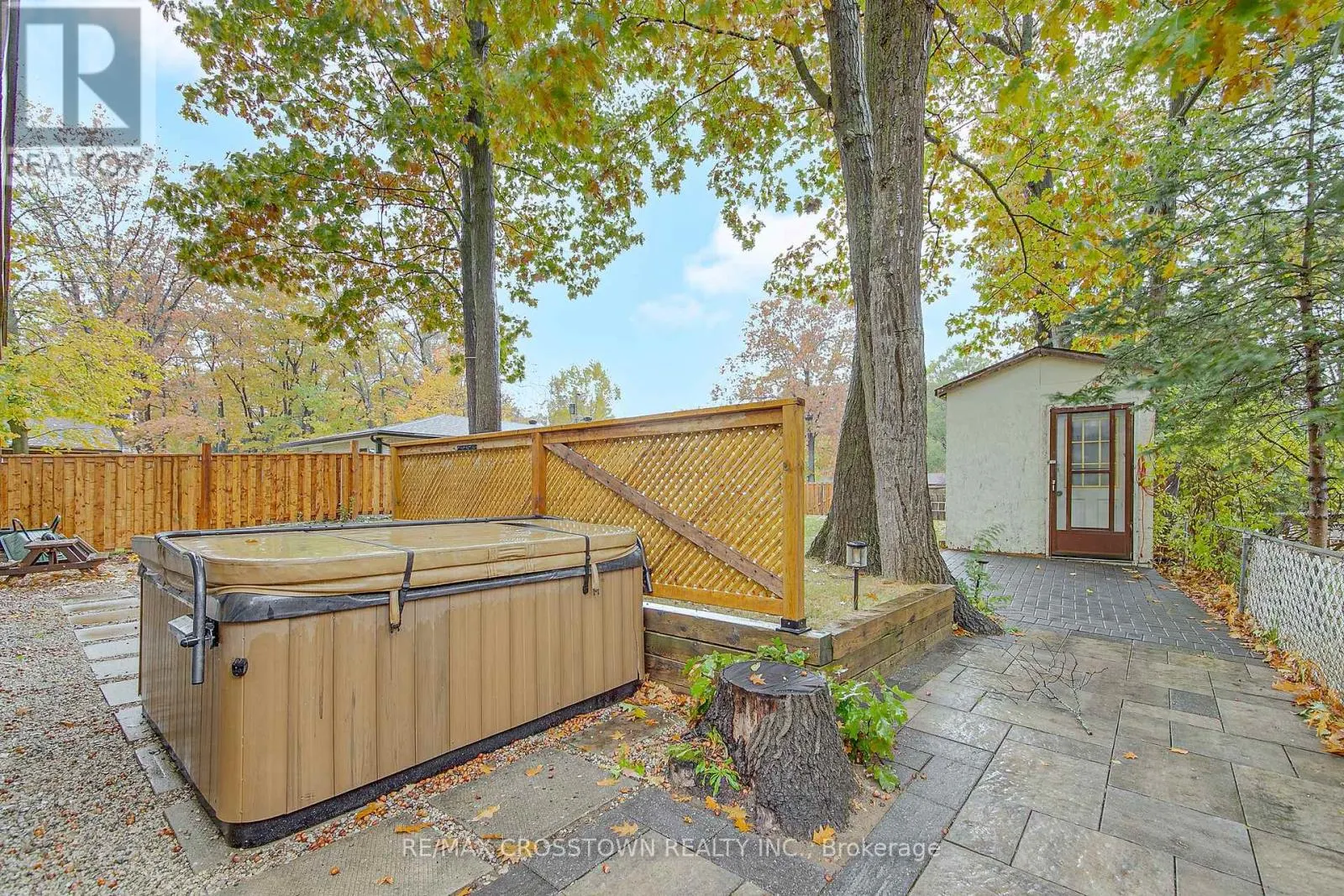 70 KNOX ROAD W