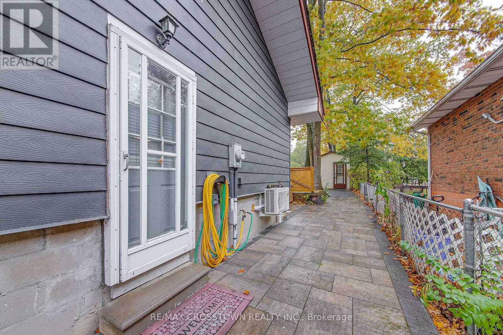 70 KNOX ROAD W