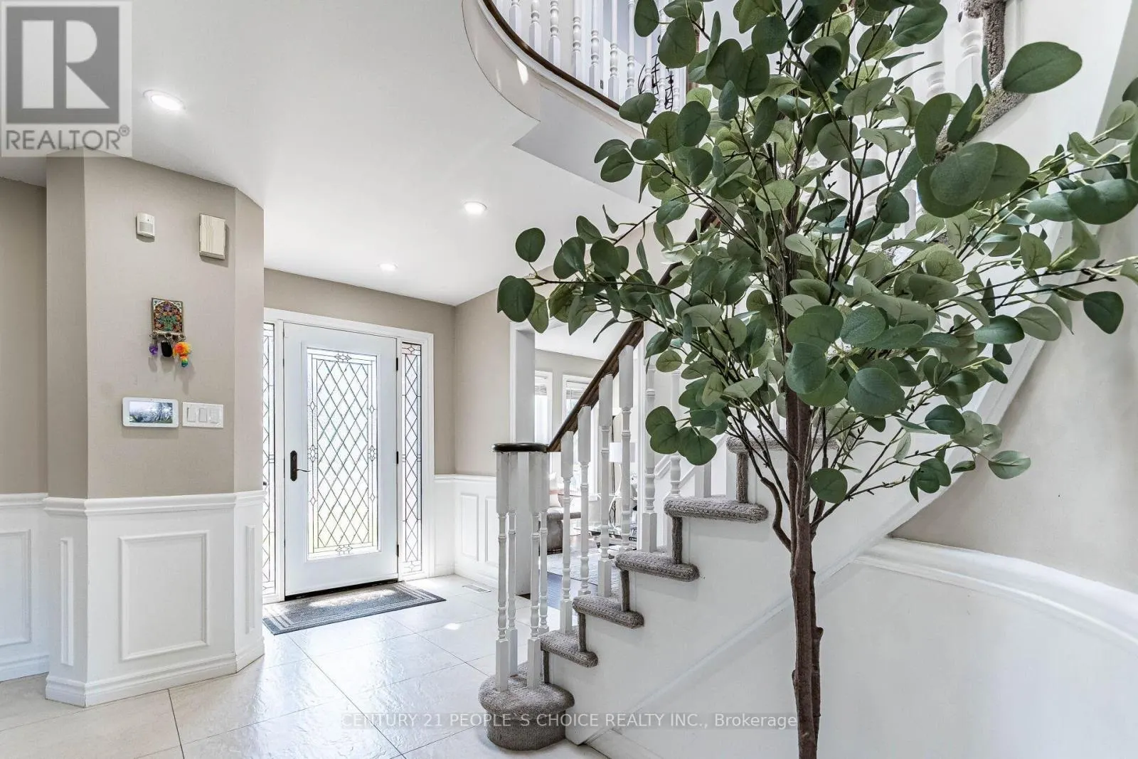 414 CUNDLES ROAD W