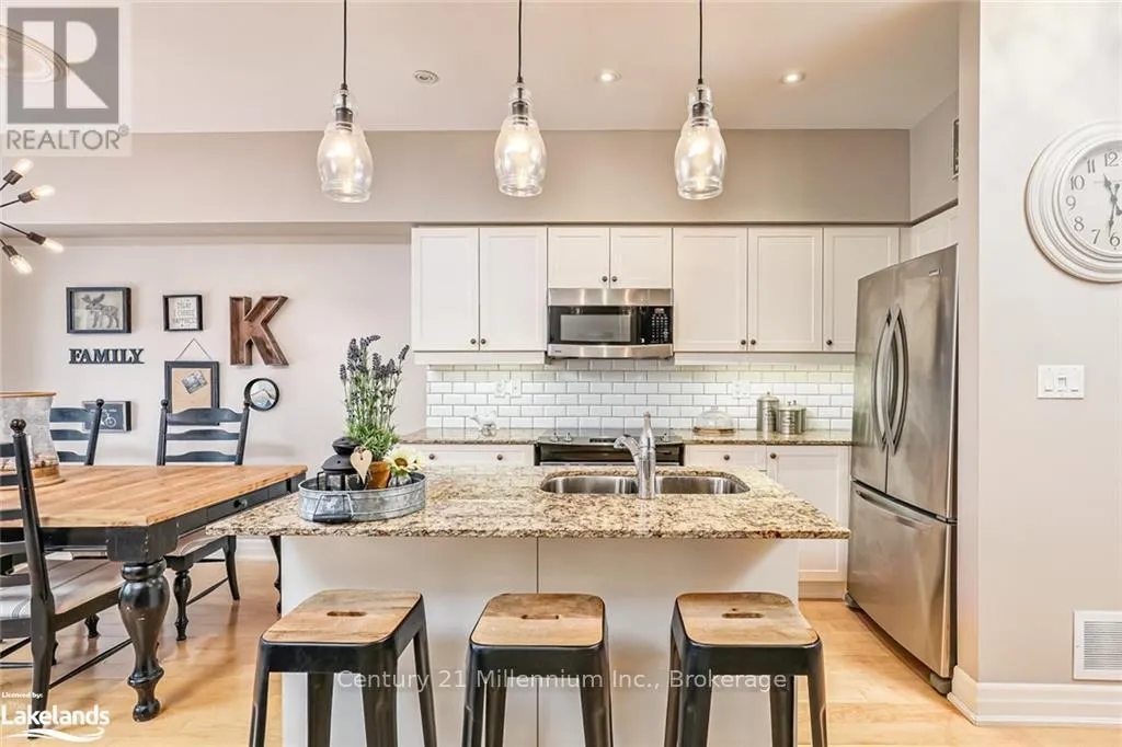 14 WILDROSE TRAIL