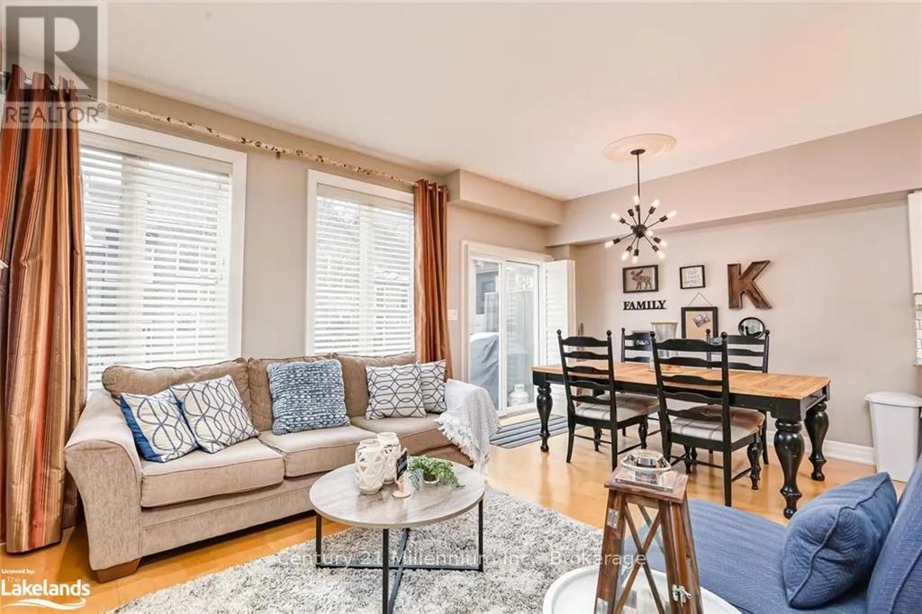 14 WILDROSE TRAIL
