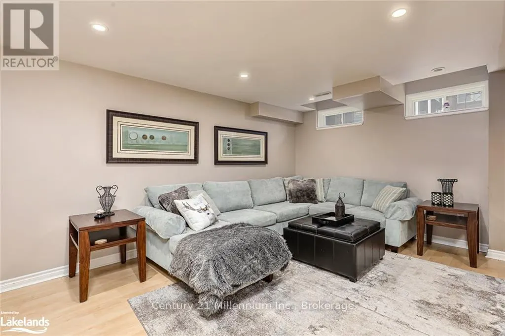 14 WILDROSE TRAIL