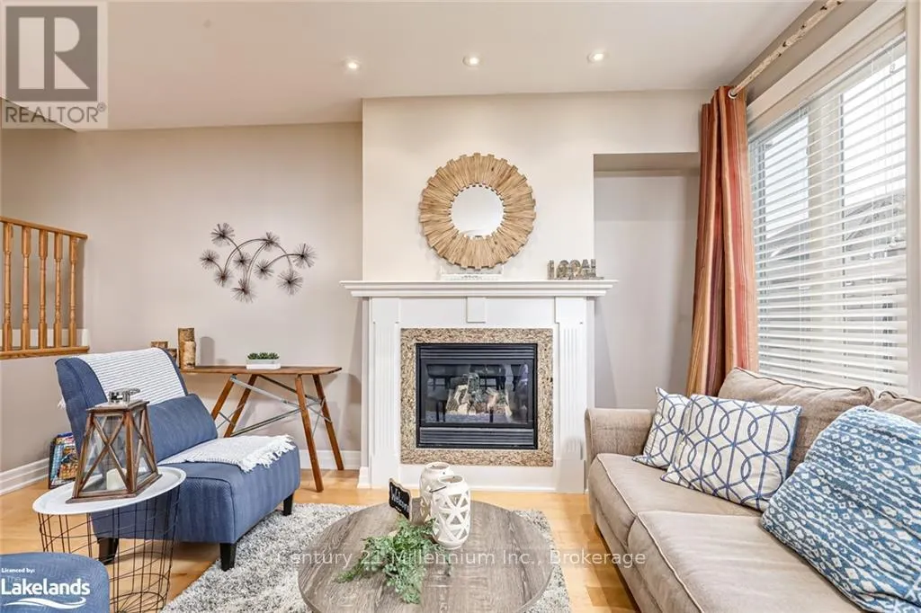 14 WILDROSE TRAIL