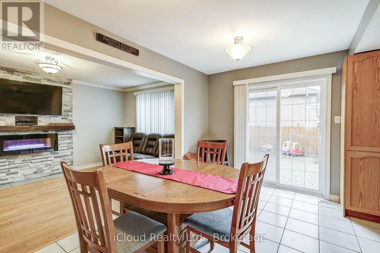 9 TIMOTHY LANE S