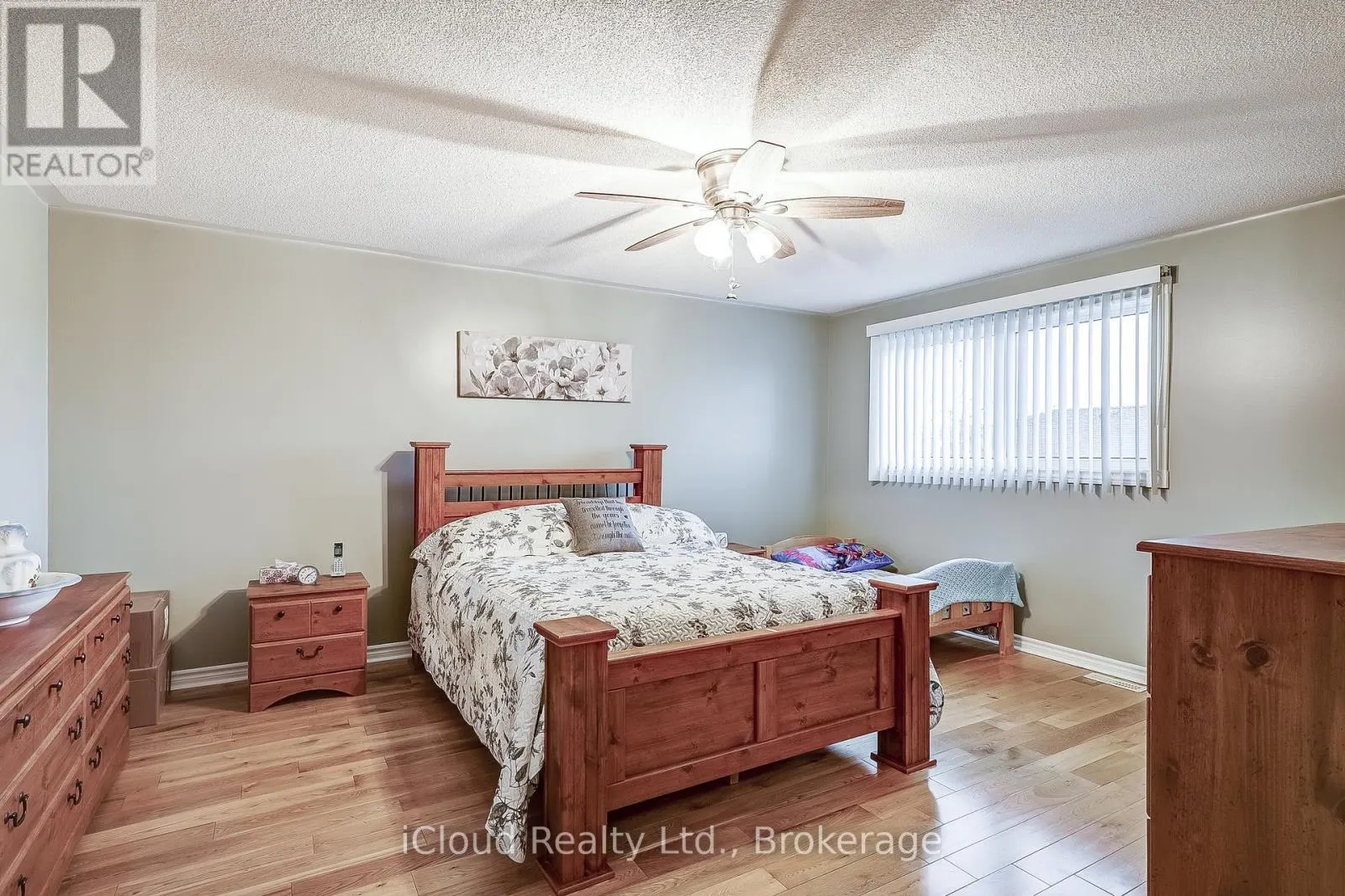 9 TIMOTHY LANE S