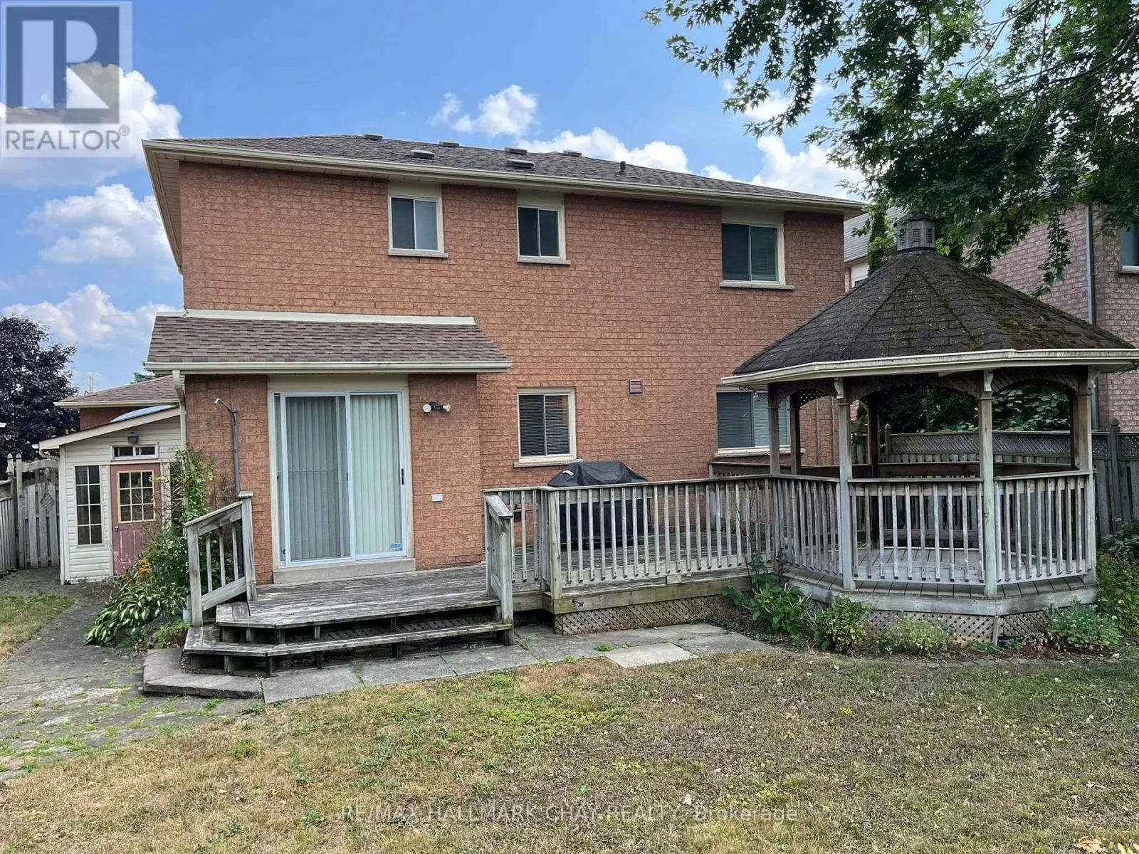 22 STROUD PLACE